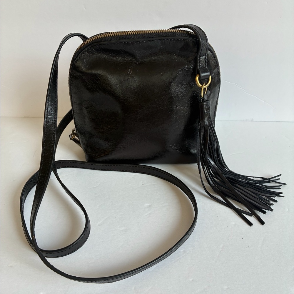 HOBO Nash Black Glossy Leather Crossbody Tassel Handbag Purse - Picture 4 of 11